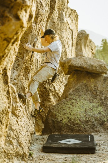 Spencer Siegrist climbing Dreamers. Sherwin Plateau, CA | G-Project Gear